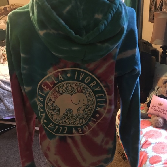 Ivory Ella Size Small Tie Die Sweatshirt - Picture 3 of 4